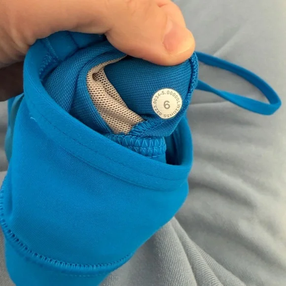 Lululemon Y Flow Bra - Picture 3 of 3